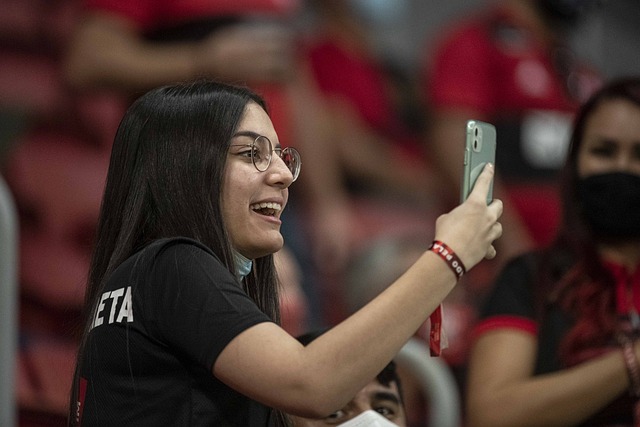 更加成熟和 更加成熟和